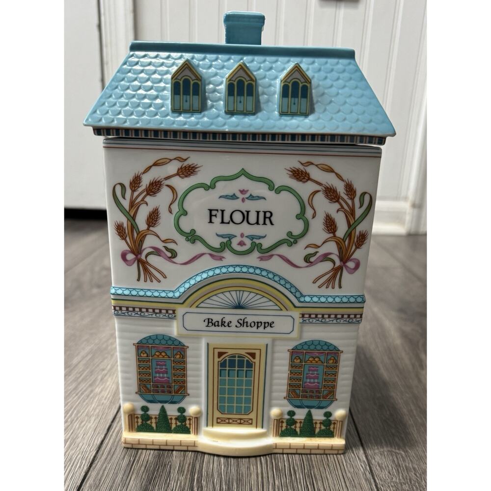 Vintage 1990 Lenox Spice Village Flour Canister /Read